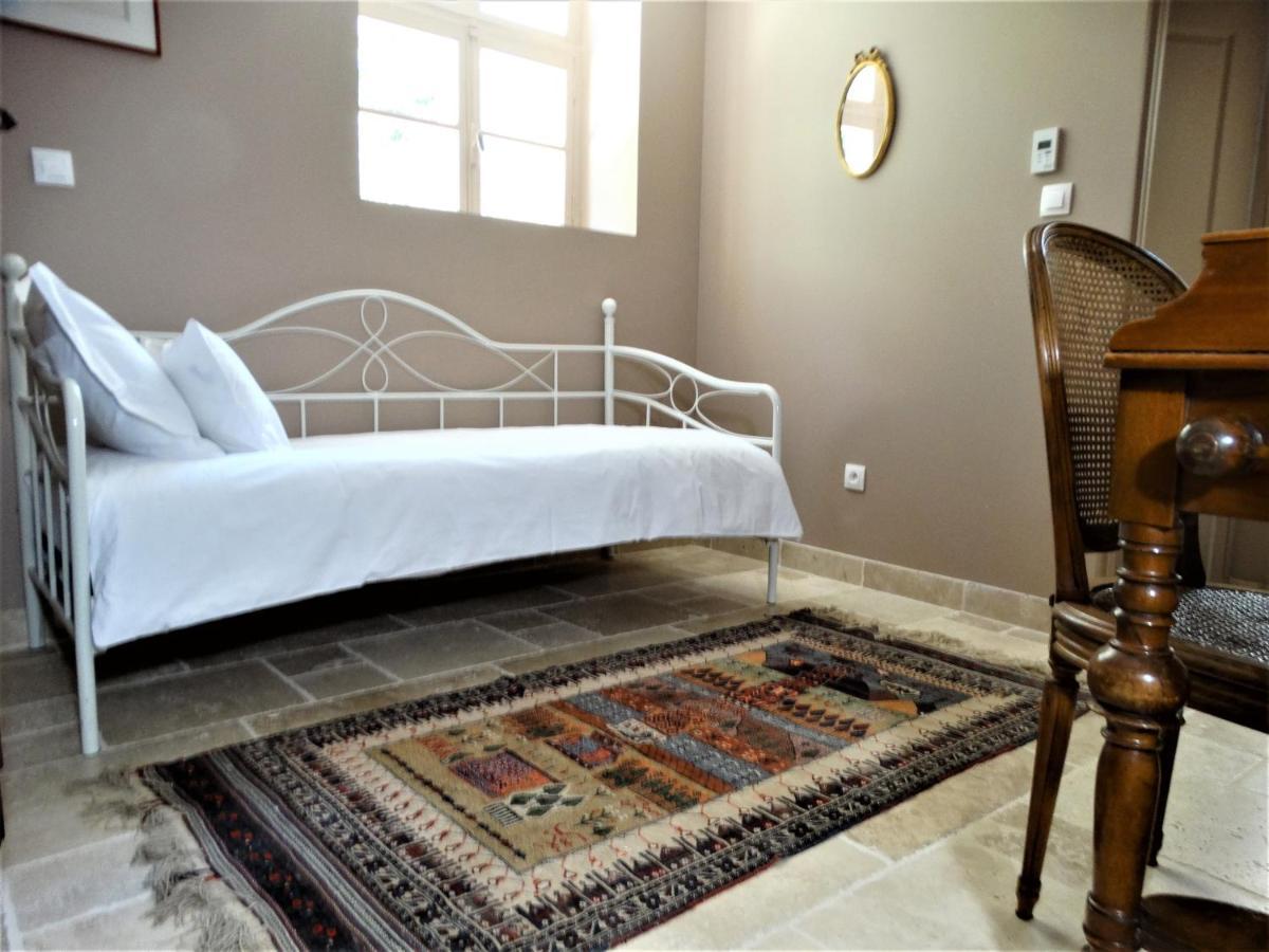 Chateau Montplaisir Charming B&B In Provence วัลเรอัส ภายนอก รูปภาพ