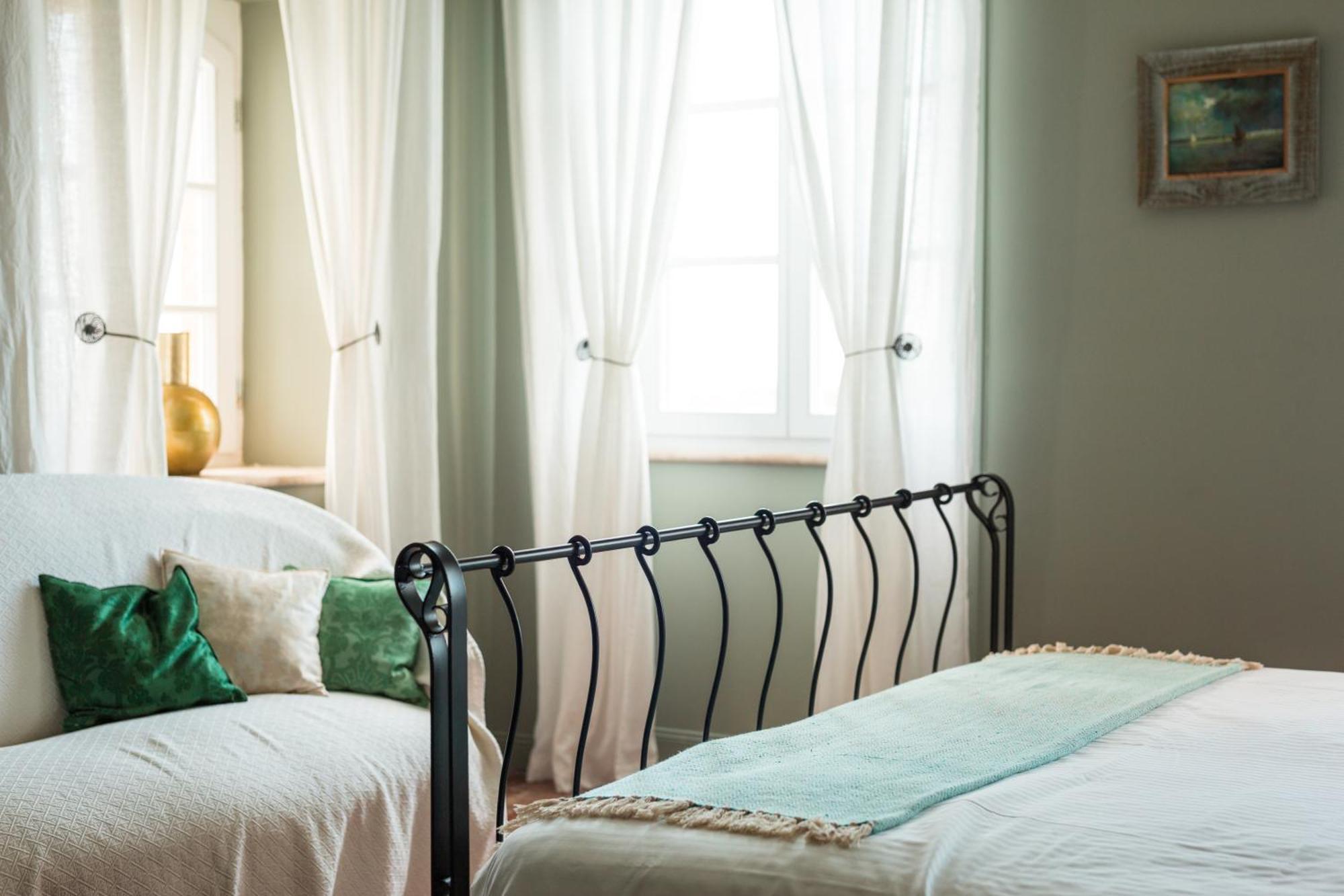 Chateau Montplaisir Charming B&B In Provence วัลเรอัส ภายนอก รูปภาพ